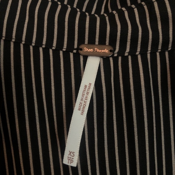 Sold!! NWT! Free People Muse Black Strip Top Size - Picture 5 of 6